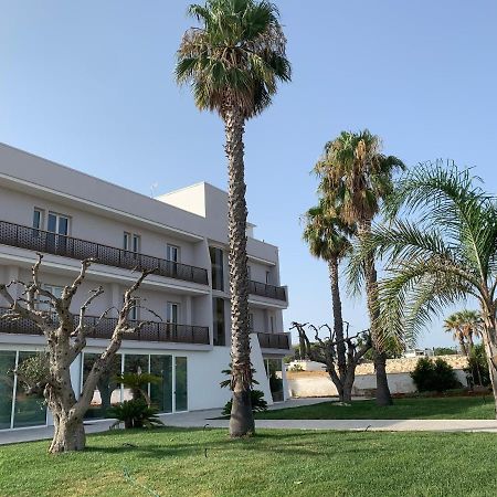 Hotel Posidonia Порто-Чезарео Экстерьер фото