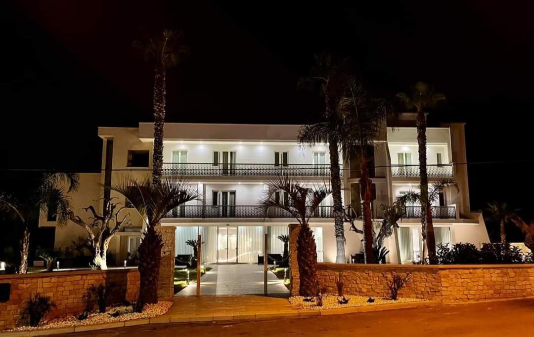 Hotel Posidonia Порто-Чезарео Экстерьер фото