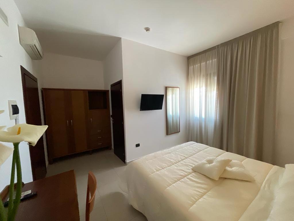 Hotel Posidonia Порто-Чезарео Экстерьер фото