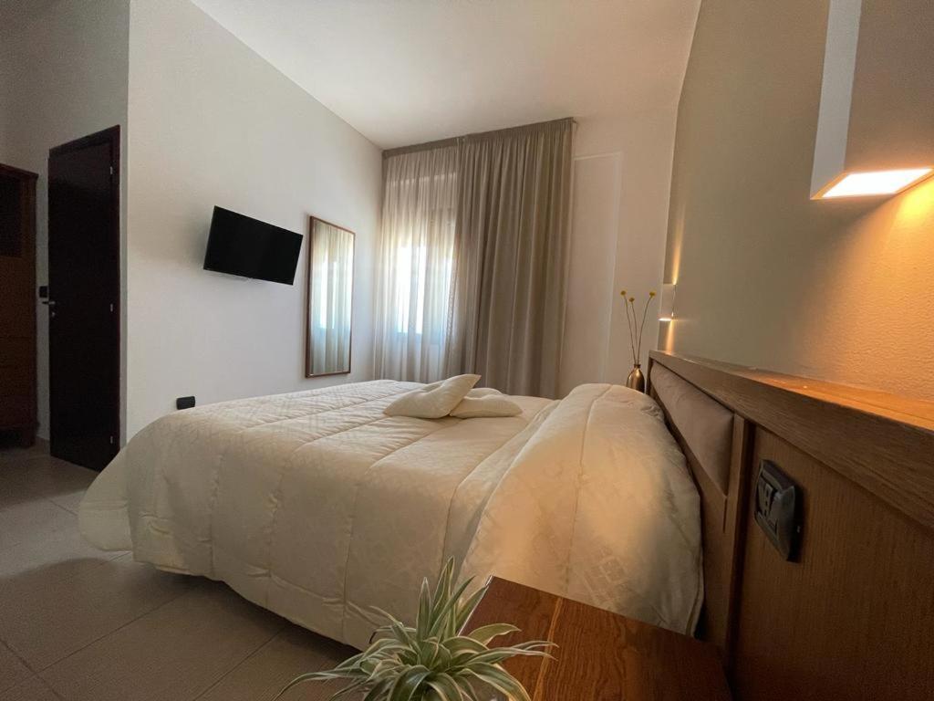 Hotel Posidonia Порто-Чезарео Экстерьер фото